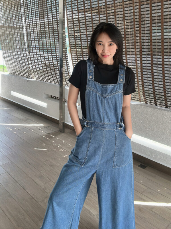 Denim Wide Leg Overall 阔腿直筒牛仔背带裤 - Image 2