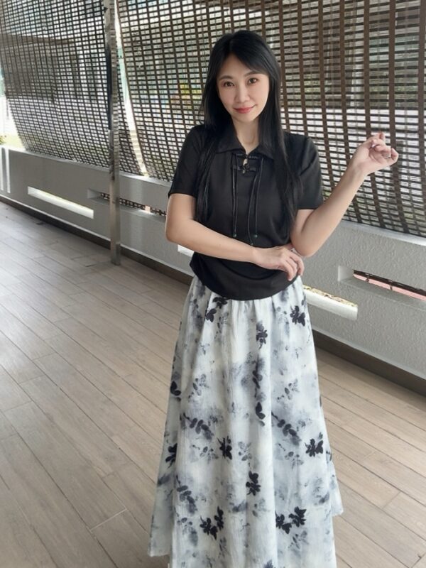 MOREN Ink Painting Skirt 墨蓝水墨半身裙 - Image 4