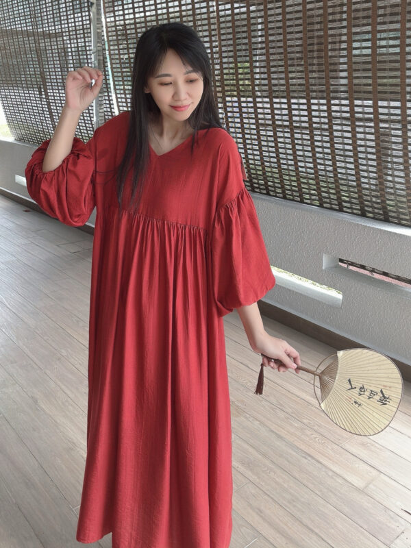 QIAN Loose Lantern Sleeve Loose Dress 芊芊灯笼袖宽松连裙