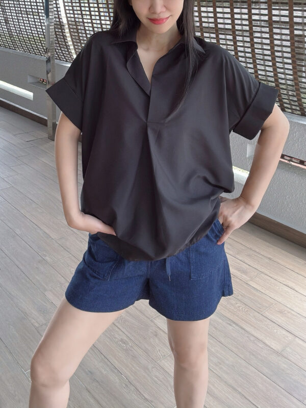 Batwing Black Shirt 简约黑衬衫