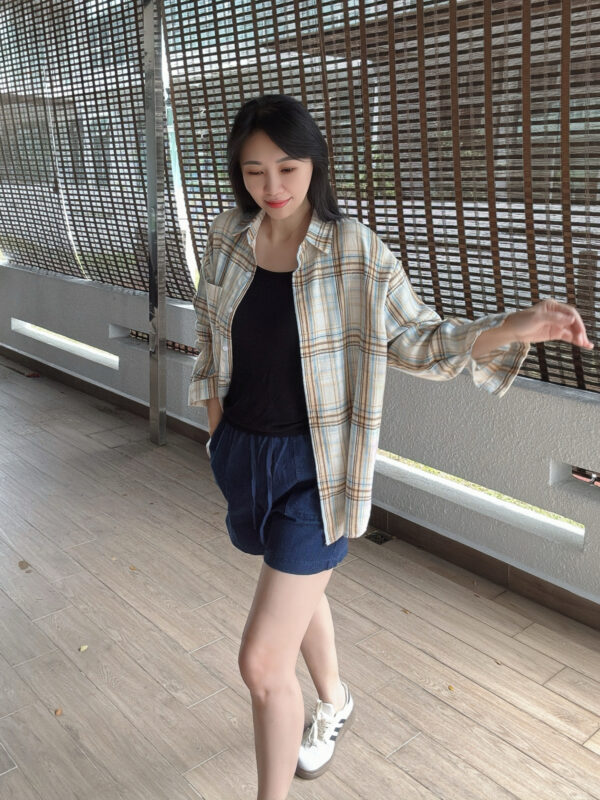 Classic Grid Check Shirt 经典格仔衬衫 - Image 7