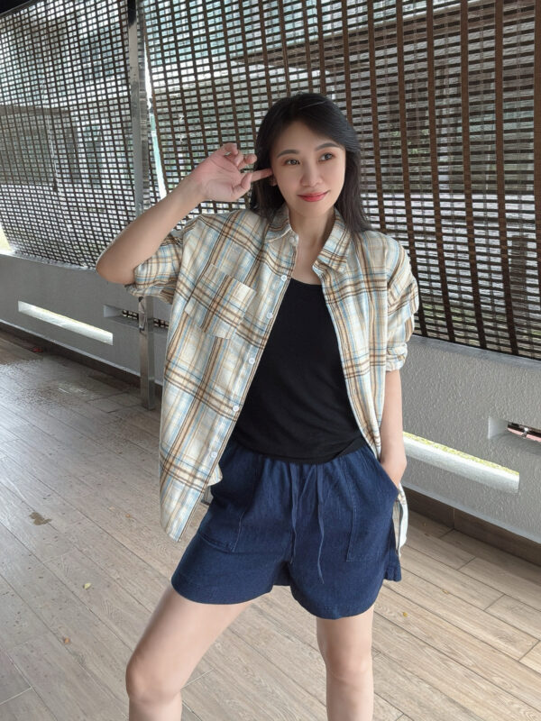 Classic Grid Check Shirt 经典格仔衬衫 - Image 2