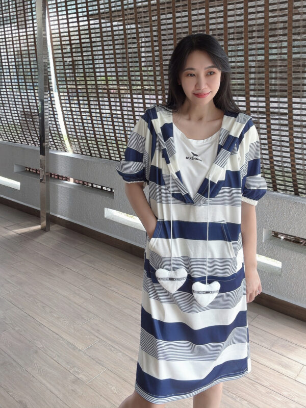 XANA Stripe Hoodie Loose Dress 条纹连帽宽松直筒裙 - Image 7
