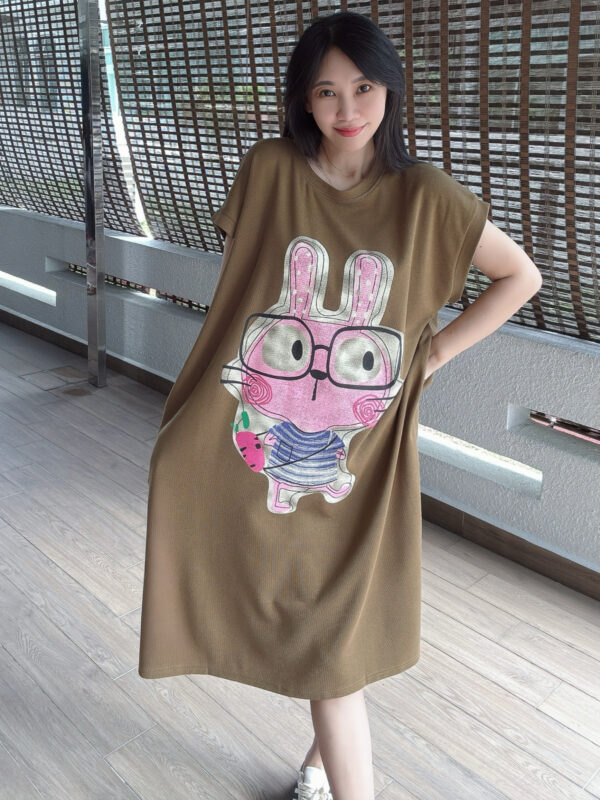 OVERSIZE Pockets Tee Dree Glasses Bunny 潮版大Tee裙 眼镜小兔