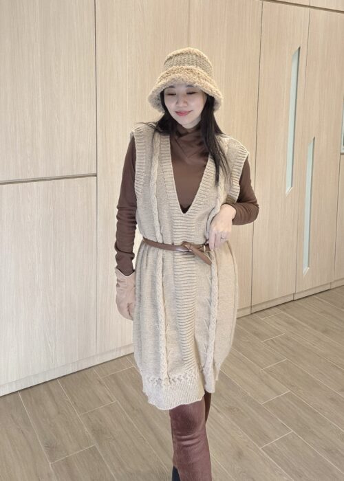 PREORDER - Sleeveless Mid-length Layering Knit (Coffee) 预购 - 春秋冬叠穿 中长版针织无袖 (咖色)