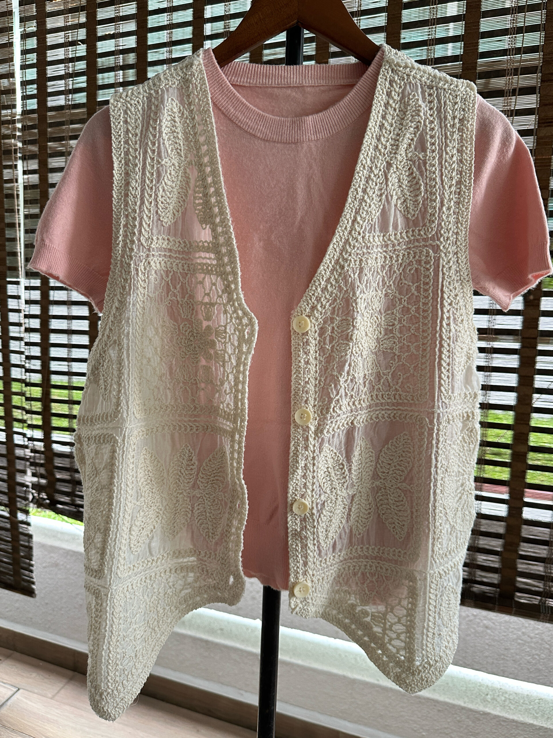 Ethnic Crochet Knit Open Vest 民族风钩花叠穿开衫马甲