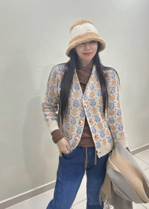 Retro Flower Jacquard Knit Cardigan 秋冬复古小花叠穿针织开衫