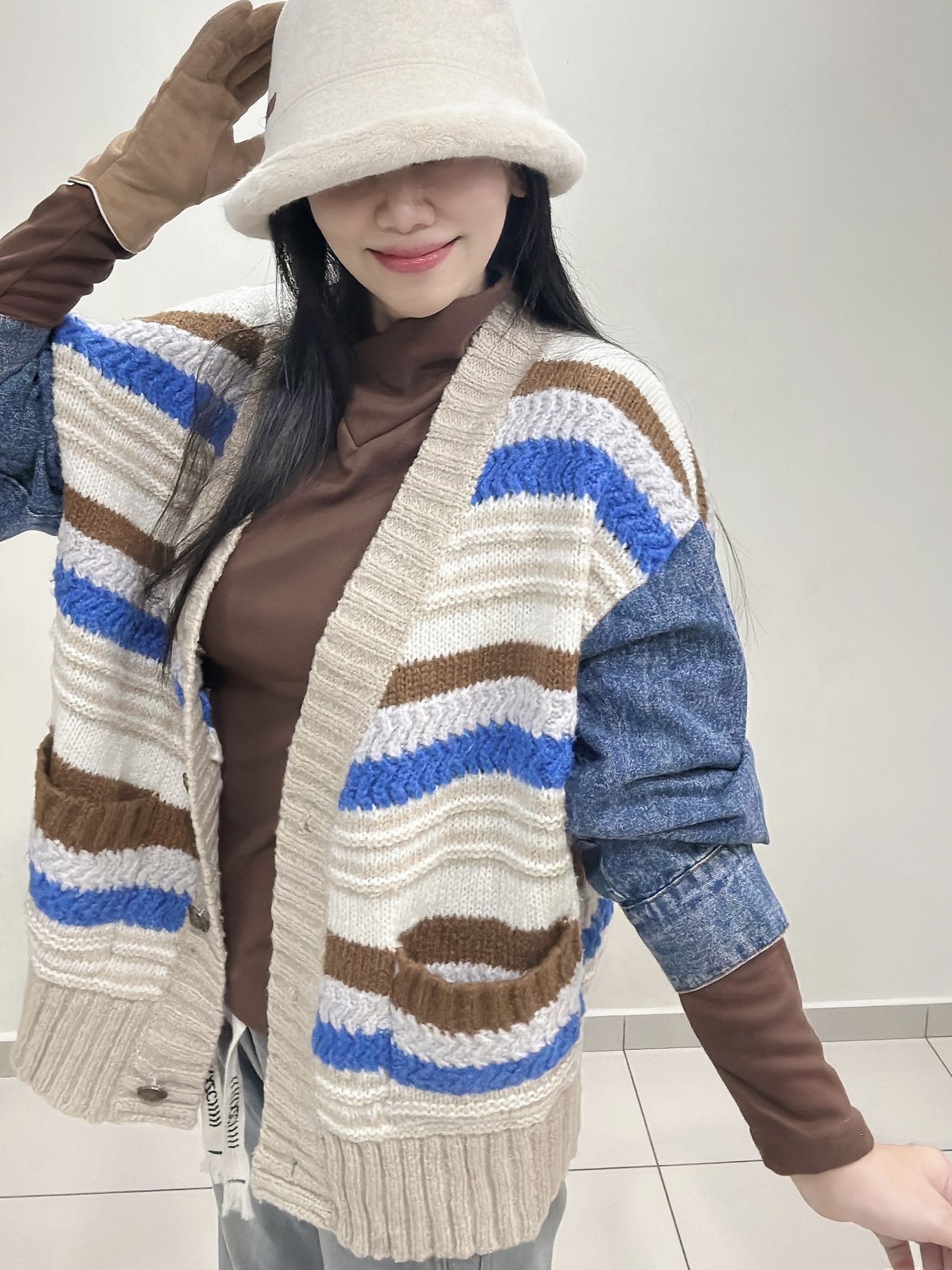 UNISEX Oversized Denim Spliced Thick Knit Cardigan 男女通穿 大版开衫牛仔拼接针织厚毛衣